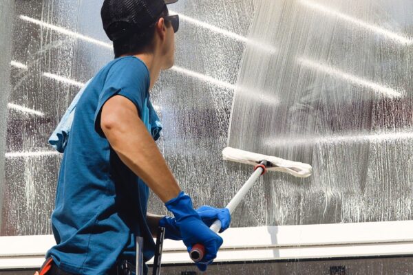 Cleaning-windows